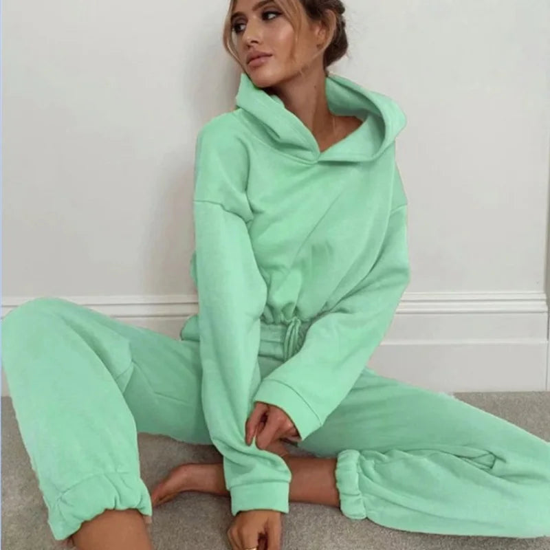 Conjunto Feminino Fitness Casual 2 Peças – Moleton Leve com Capuz
