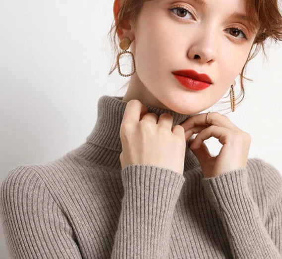 Suéter Feminino Gola Alta Tricô Cashmere Slim Outono Inverno Casual Elegante